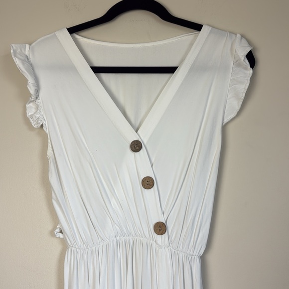White midi dress with buttons and ruffle sleeves Size 2 - Picture 6 of 8